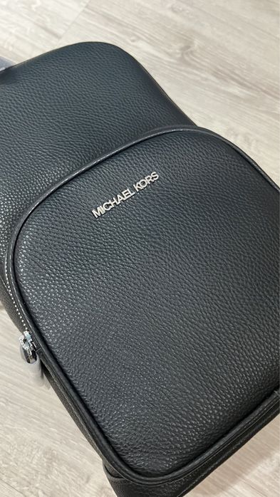 Продам сумку Michael Kors, оригинал новая