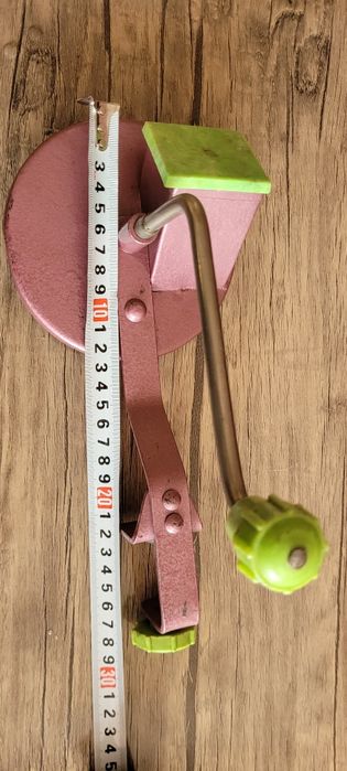 Метални ретро мелачки