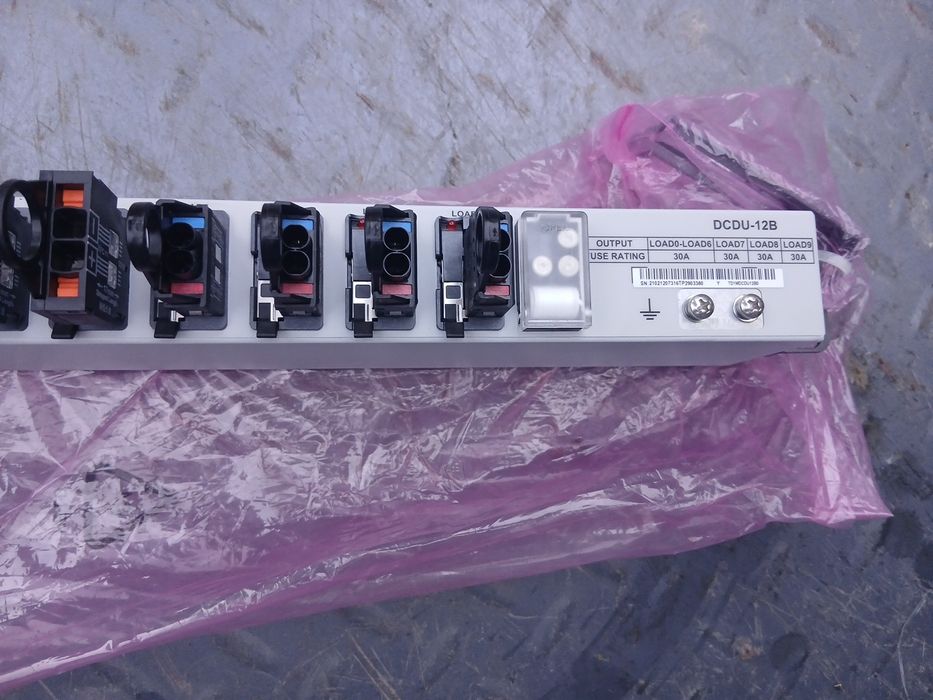 Huawei i DCDU-12B DC Power Distribution Unit.