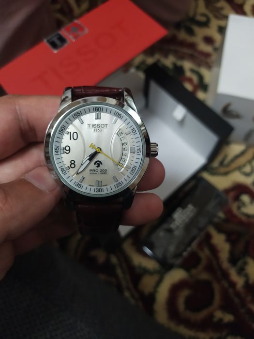 Продам часы TISSOT PRC 200