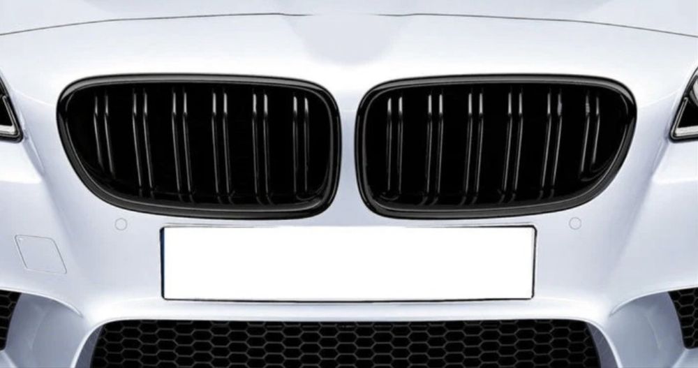 Grile duble BMW F10 F11 negre lucioase