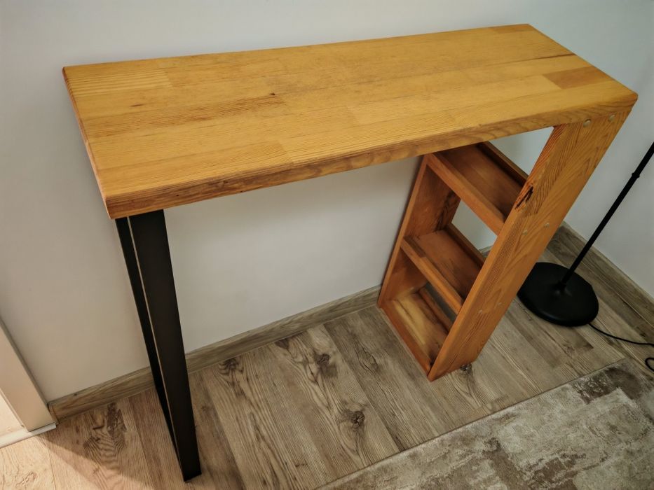 Vand masa tip bar cu doua scaune tip bar