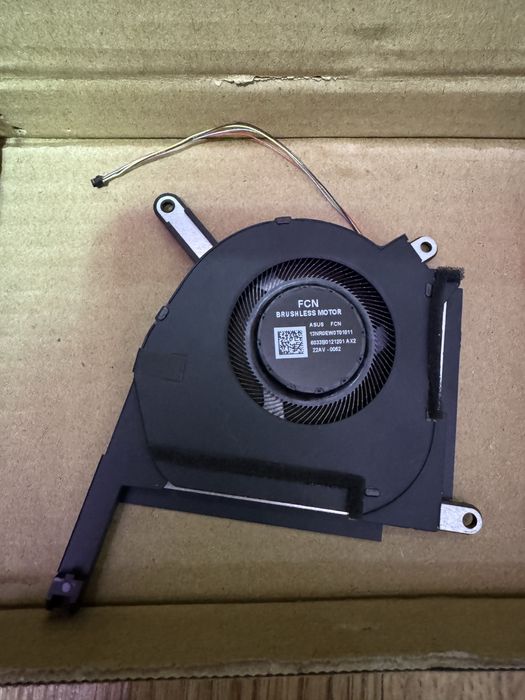 Кулер 12v.        .