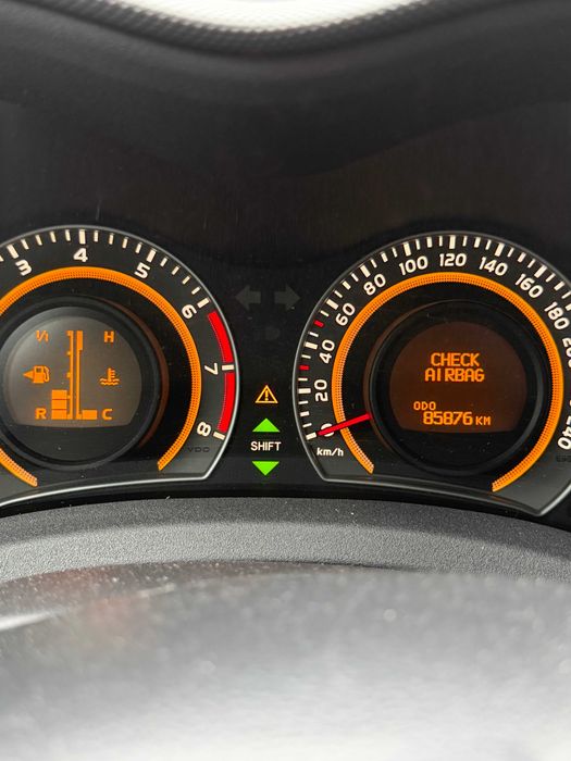 Toyota Аурис на части