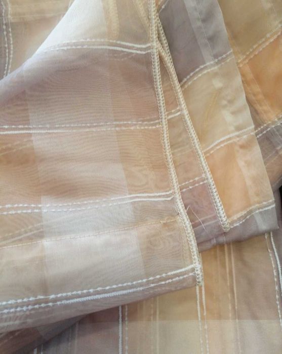 Нежна завеса в преливащи нюанси