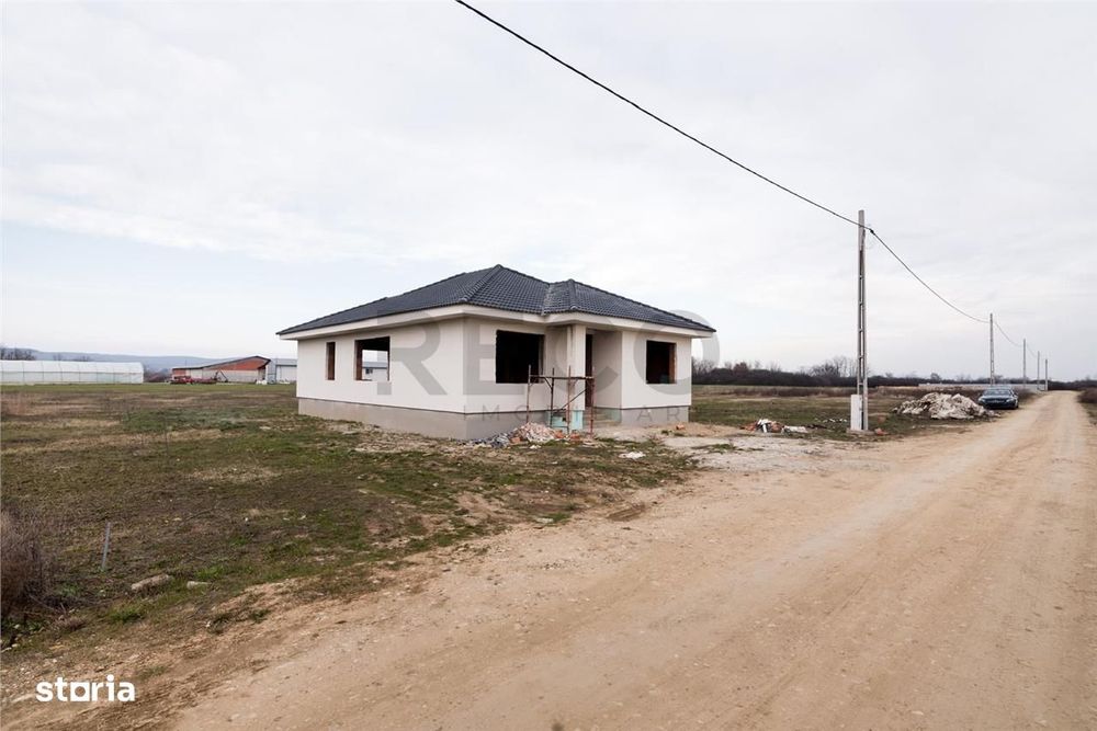 RECO Casa la rosu - 3 dormitoare, plan parter 120 mp utili - Osorhei