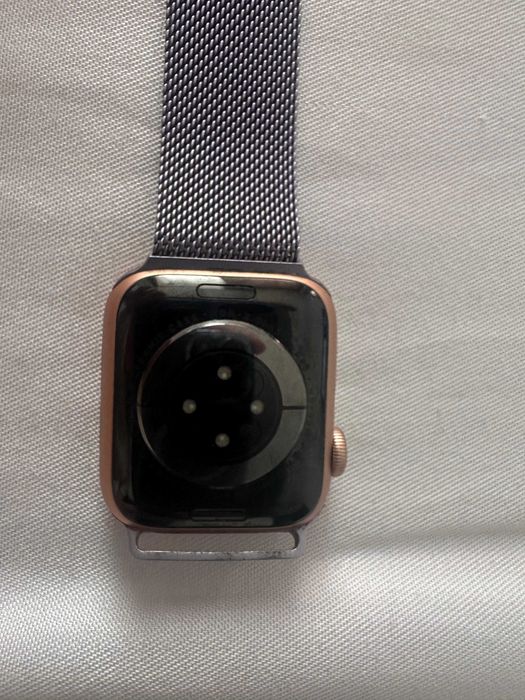 Vand Apple Smartwatch Gold