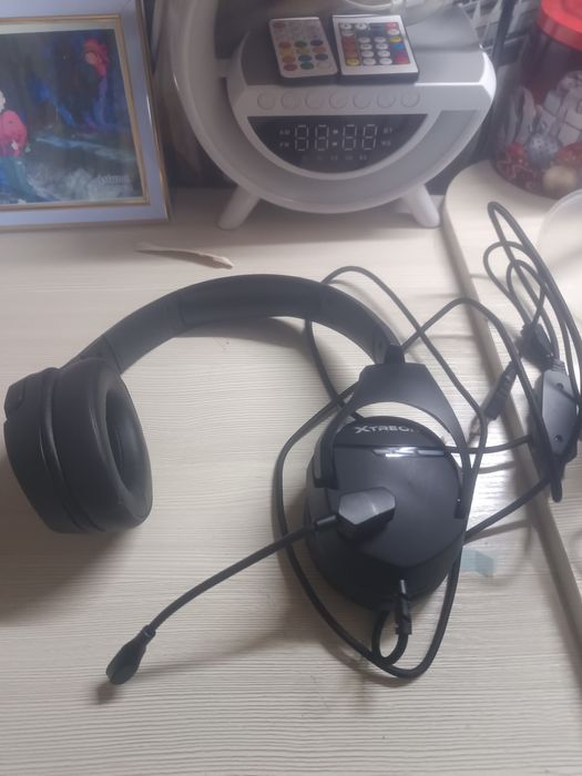 Продам наушники XTREON за 1500