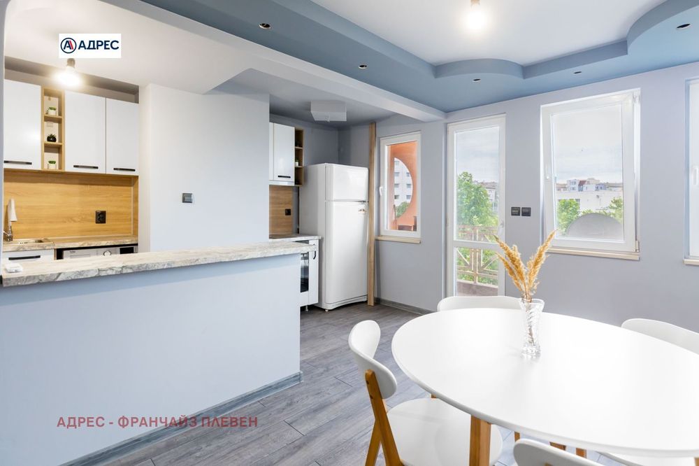 Продава се Тристаен апартамент в Плевен, Широк център - 85 кв.м за 1883 €/кв.м - Снимка #3