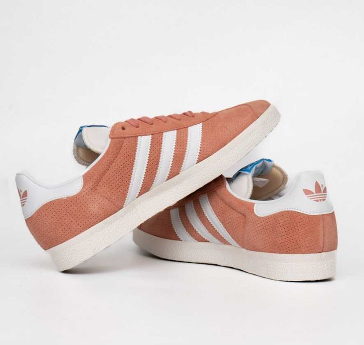 Обувки мъжки ADIDAS  GAZELLE  размери 40 - 46   КОЛЕДНО НАМАЛЕНИЕ