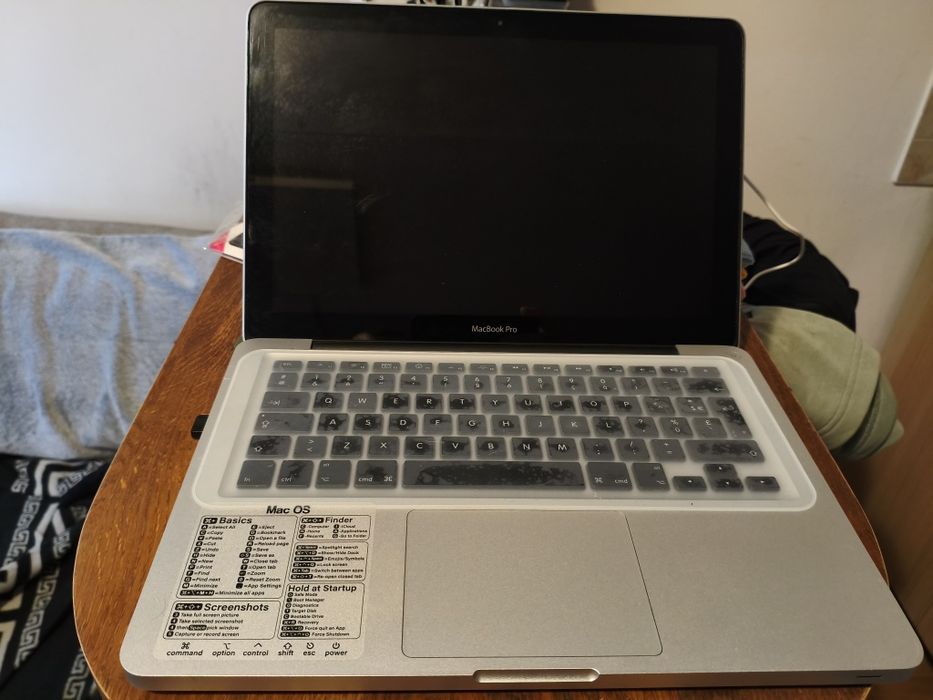 Macbook pro 2011 Early