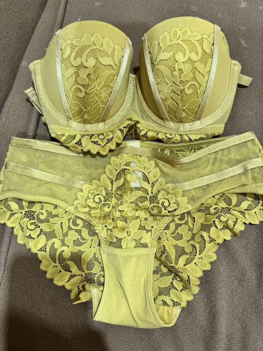 Нижнее белье комплекты