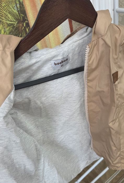 Продам ветровка новая