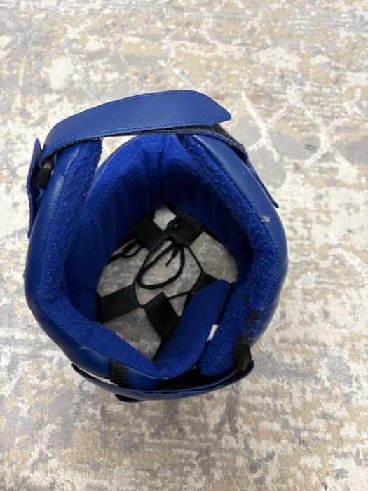 Перчатка и шлем бля бокс