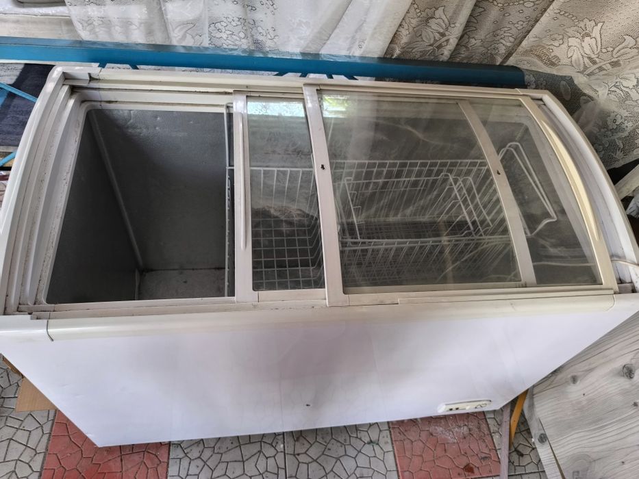 Продам морозильник