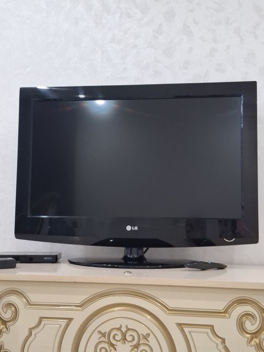Продам телевизор LG