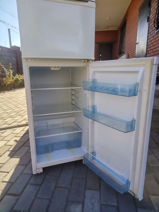 Продам холодильник бирюса