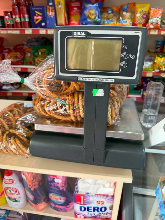 Vând Vitrina mezeluri plus altele