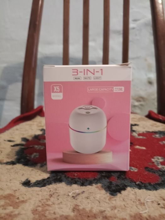 Увлажнитель воздуха,продам за 10000г