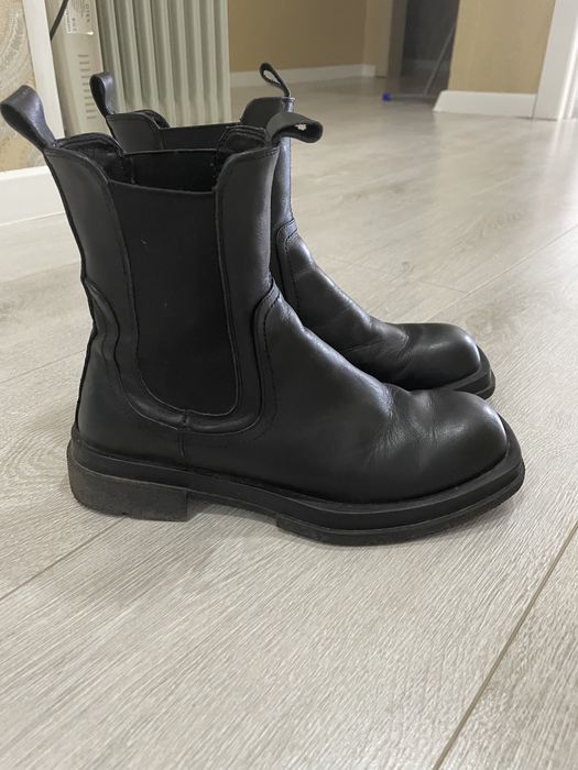 Челси из кожи