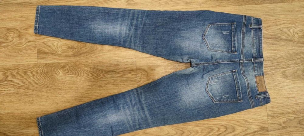 Страхотни, запазени модели дънки Fishbone Sister