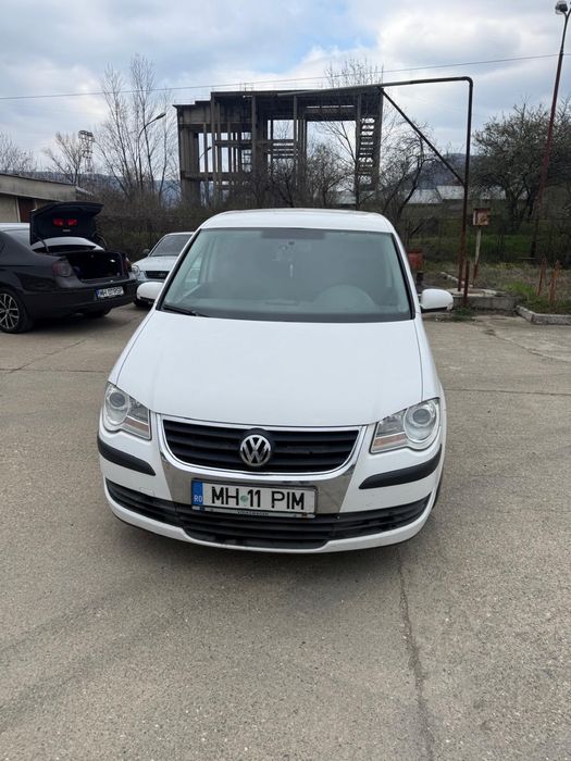 Volkswagen touran facelift 2009 1.9tdi DSG