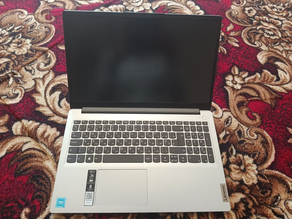 Б/у ноутбук для учебы и работы