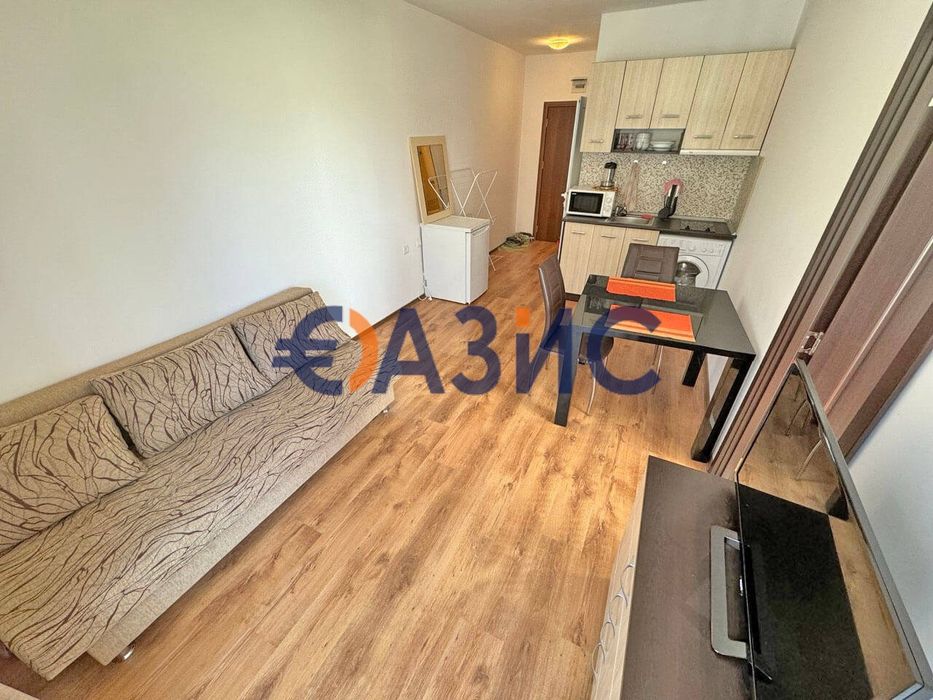Продава се Двустаен апартамент в к.к. Слънчев бряг - 40 кв.м за 1563 €/кв.м - Снимка #2