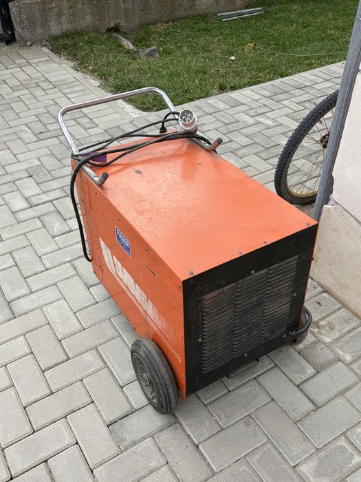 Aparat de sudura trifazic