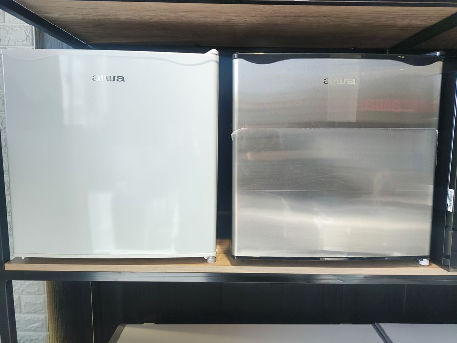 Mini xolodilnik Aiwa TB50L