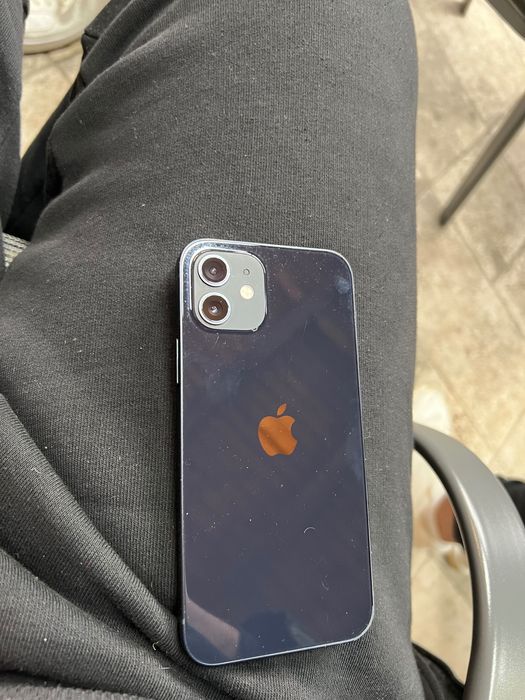 iPhone 12 64 gb Като нов