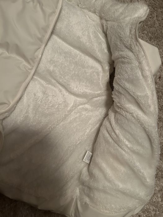 vand vesta noua pentru primavara