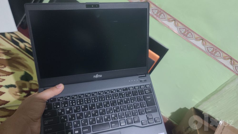 Fujitsu LifeBook U938 Core i5 8GB RAM SSD