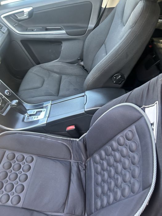 Cotieră Volvo XC 60 2012