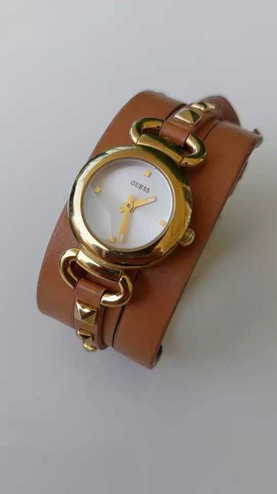 Guess W0160L4, часовник