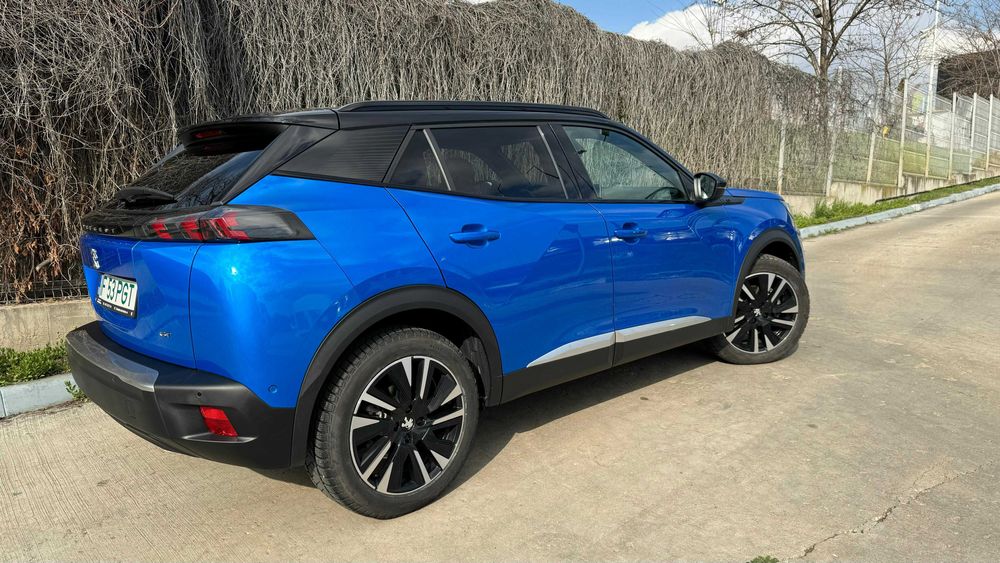 Peugeot E-2008 GT istoric in reprezentanta TRAPA ALCANTARA 3D