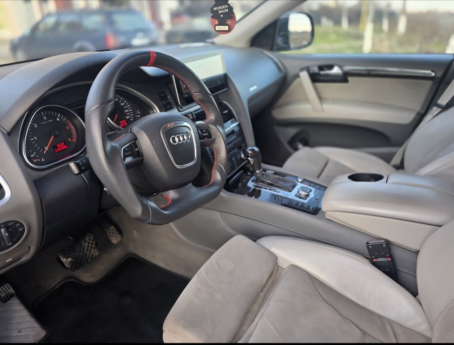 Vand Audi Q7 an 2007,3000 diesel 7 locuri impecabil