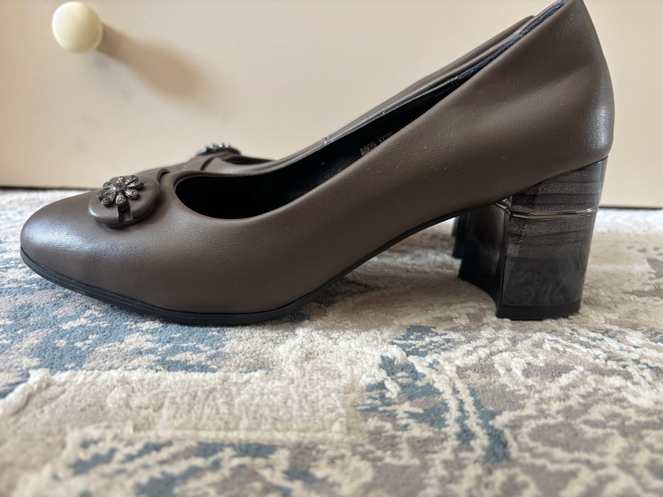 Туфли женские 37 размер