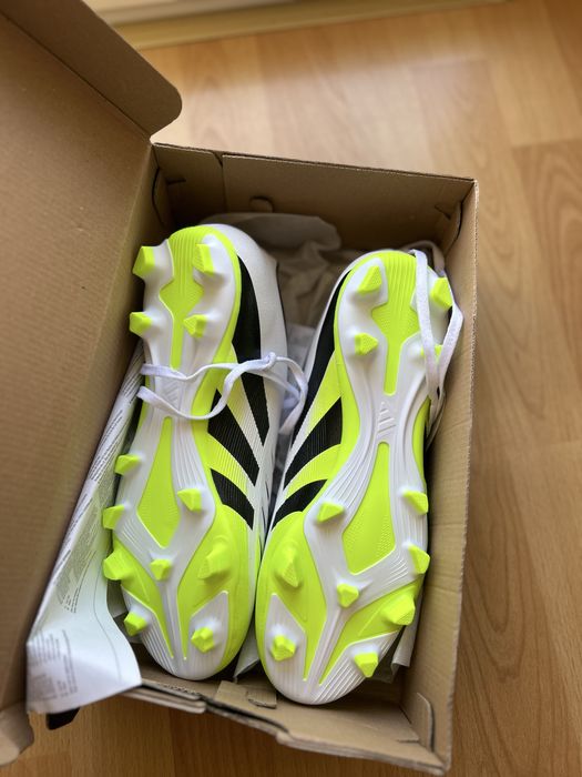 Adidas predator 42 номер не са използвани