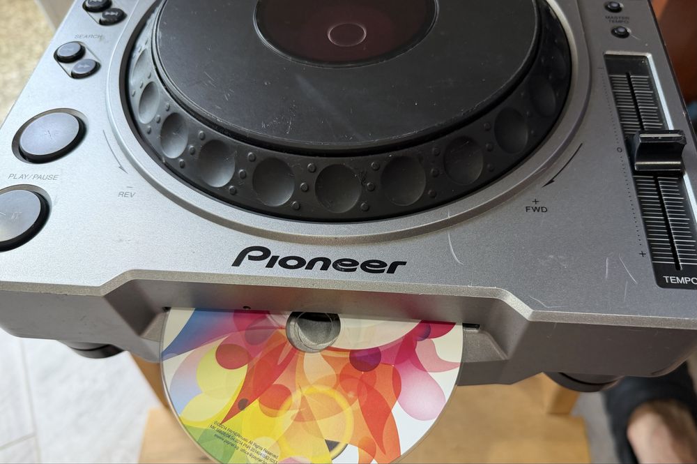 DJ плейър Pioneer CDJ 8000