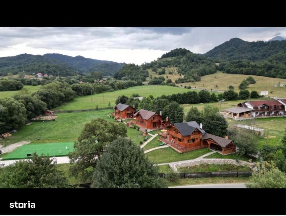 Ansamblu 3 cabane Cheile Râșnoavei 5000 mp