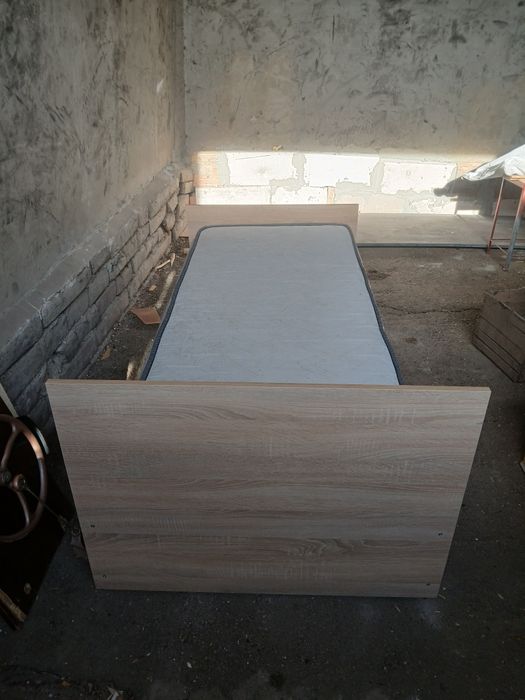 Легло еденичо 190/90