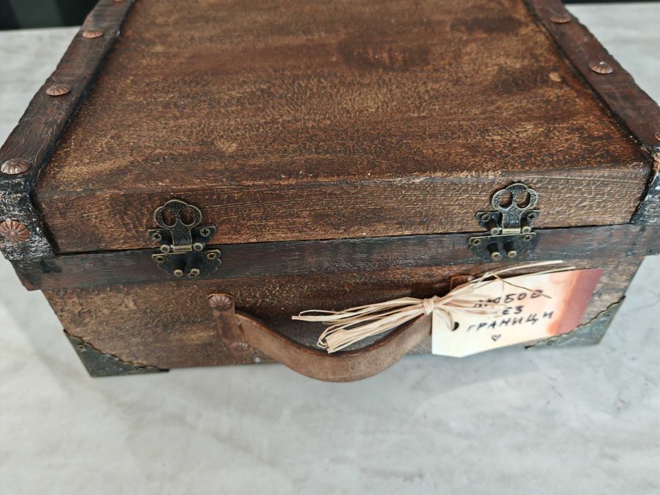 Уникални, ръчно изработени подаръчни кутии с дизайн по ваше желание