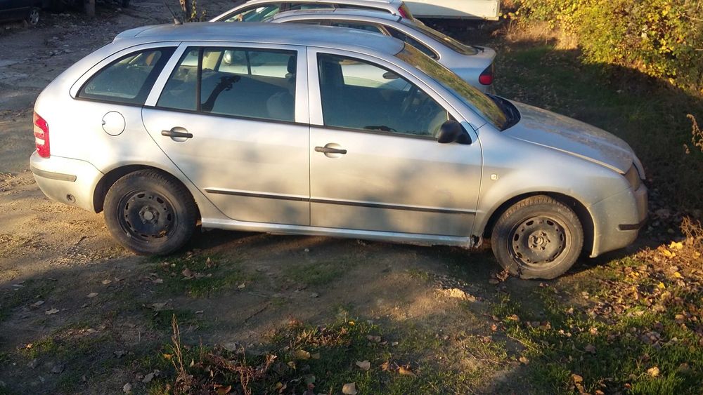 Шкода Фабия 1.4мпи 60кс 2002г - Skoda Fabia 1.4Mpi