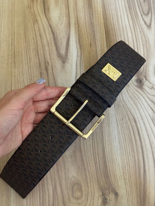 Оригинален дамски колан на Michael Kors
