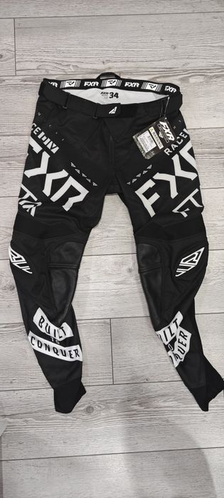 Ендуро  екип  FXR