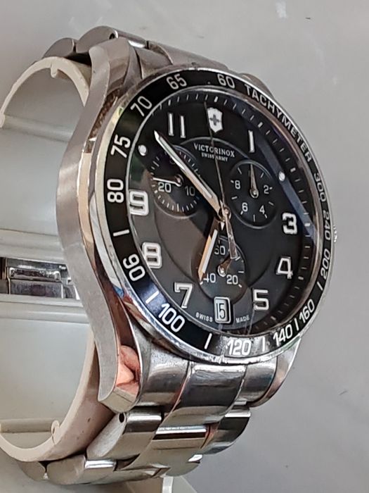 Victorinox Swiss Army Chronograph Quartz 42 mm