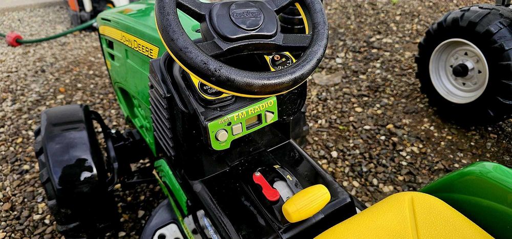 Peg Perego John Deere