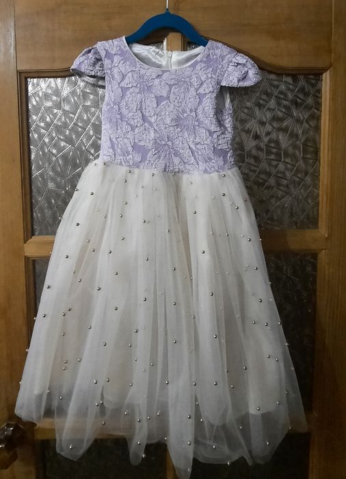 Продам платья для девочки