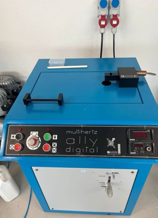 mașină de turnare centrifugă Manfredi Ally Digital Multihertz
Este u